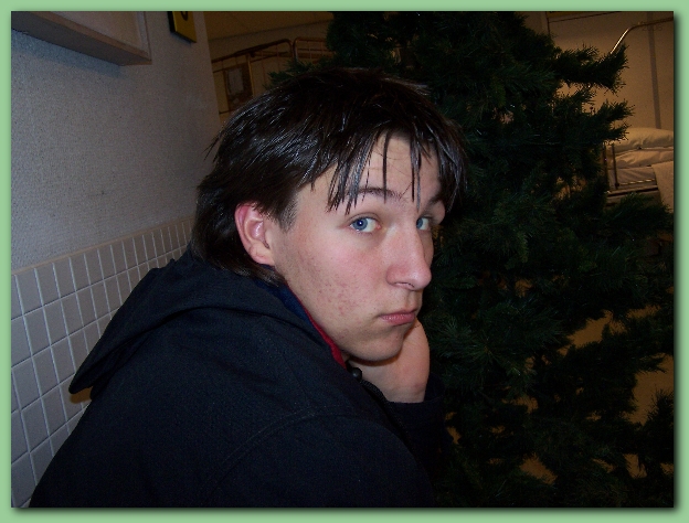 584x433 pixels (231K)